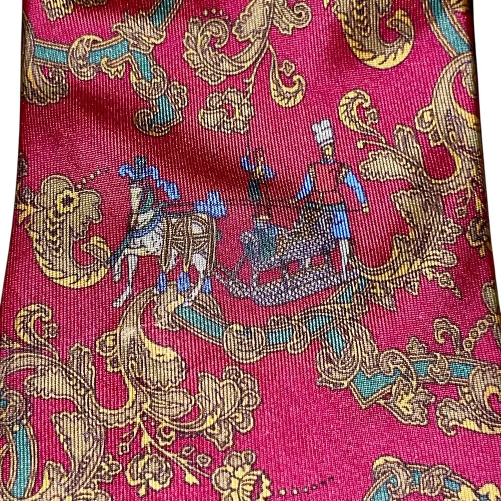 Slavatore Ferragamo Necktie Chariot